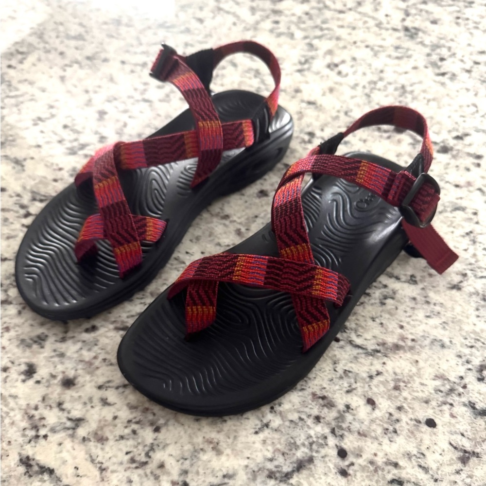 Chaco | Women's size 10 | Red Strappy Sandals adjustable and durable, JCH109184
